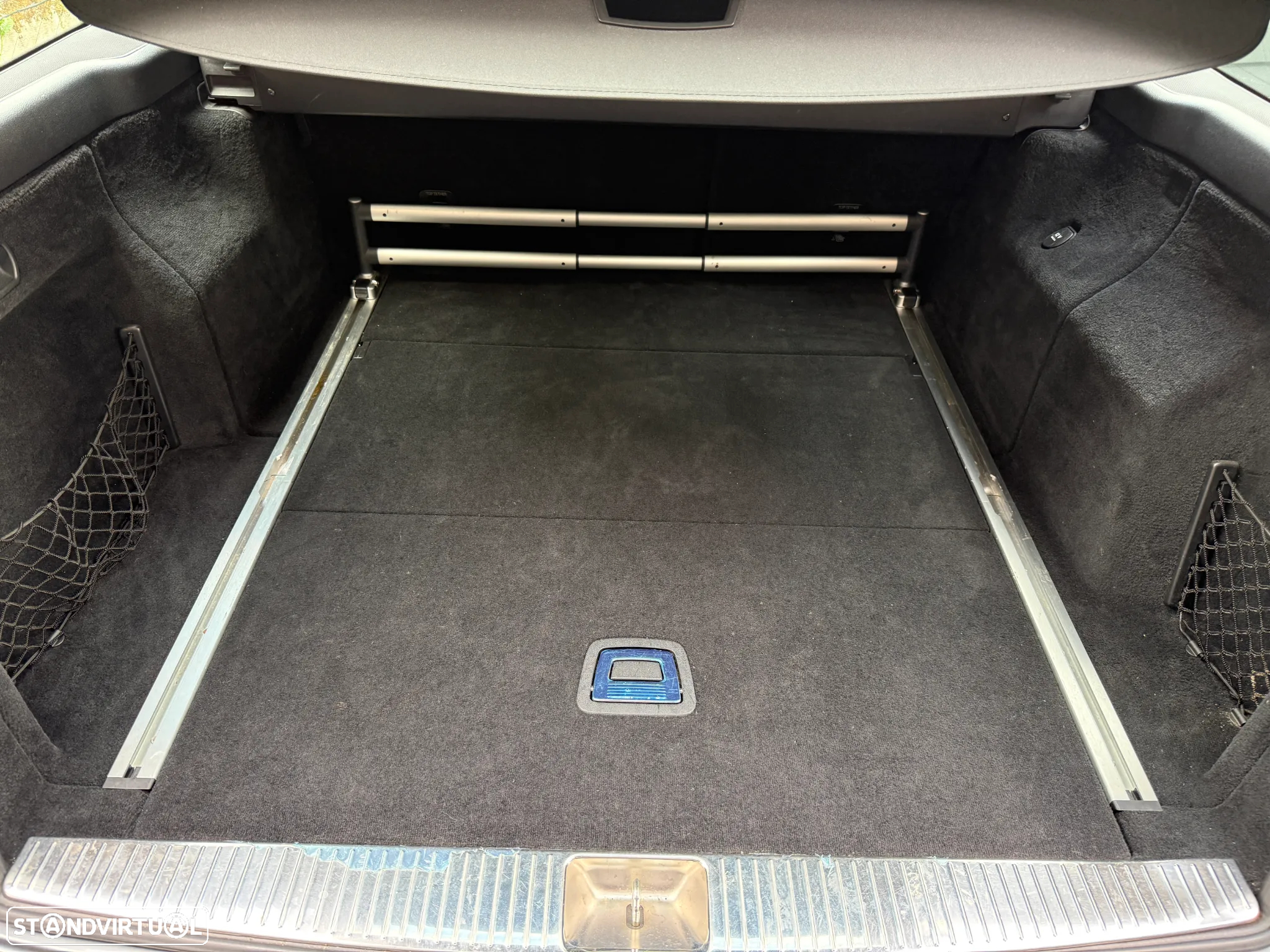 Mercedes-Benz E 300 Bluetec Hybrid Avantgarde - 4