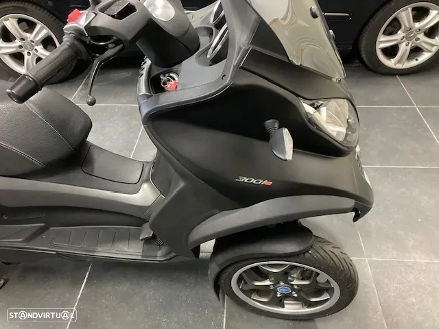 Piaggio MP3 300ie LT ABS - 8