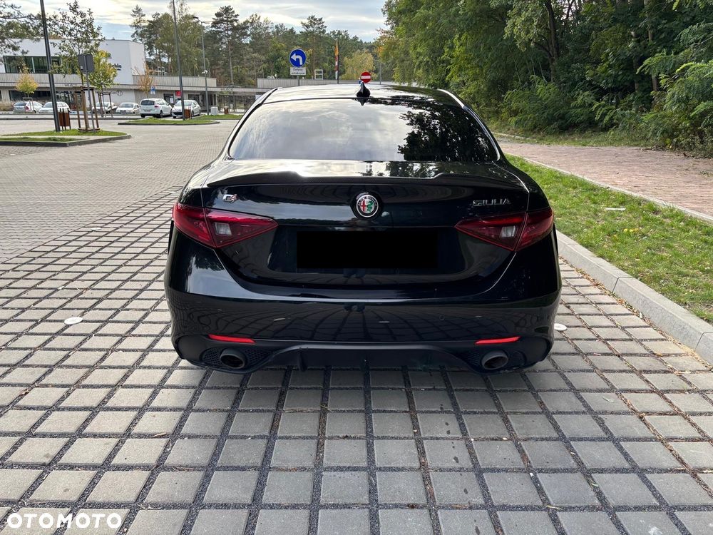 Alfa Romeo Giulia 2.0 Turbo Veloce Q4 - 4