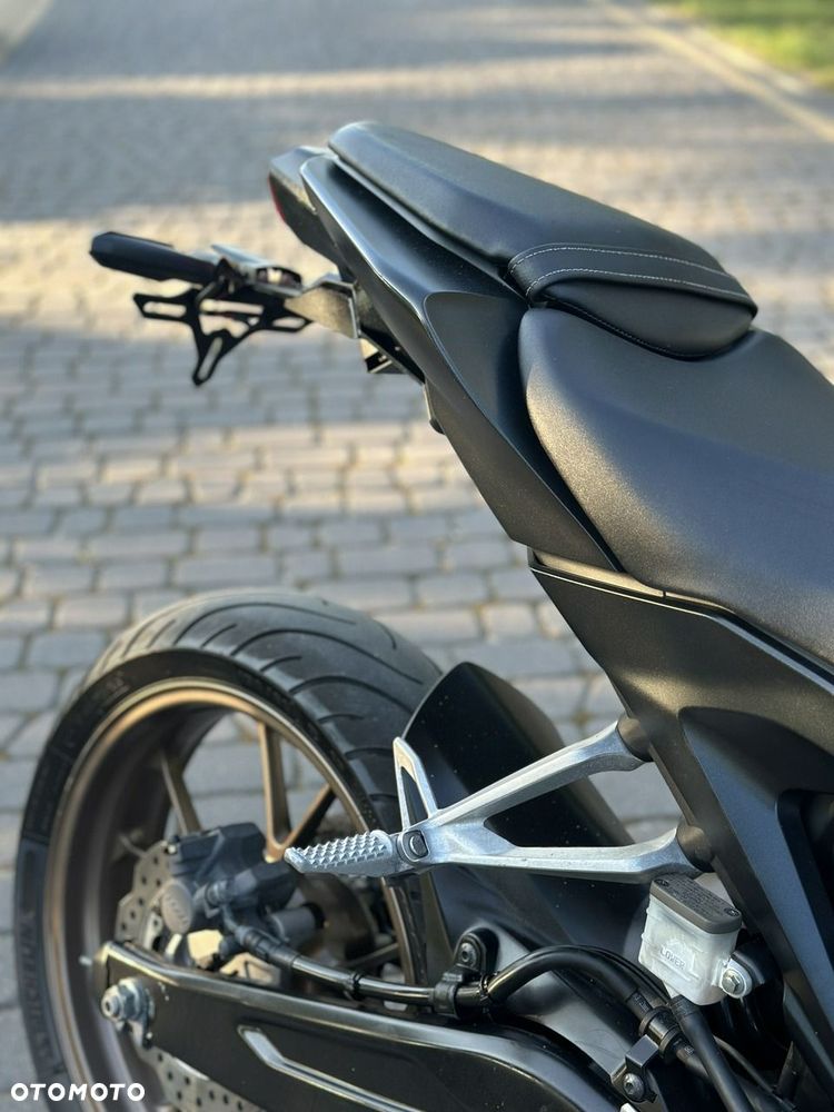 Honda CB - 9