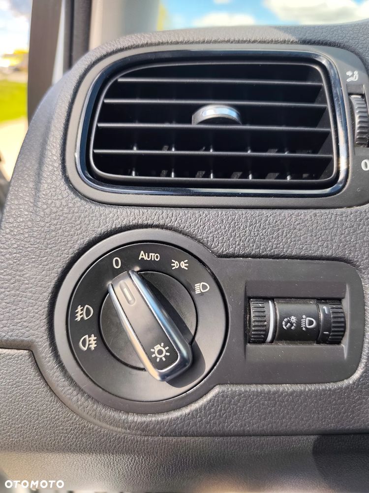 Volkswagen Polo - 16