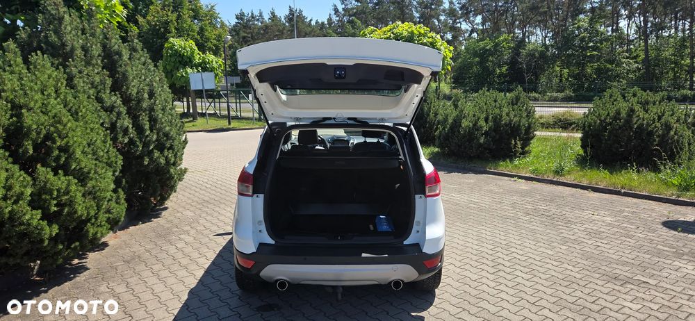 Ford Kuga 1.5 EcoBoost 2x4 Titanium - 37