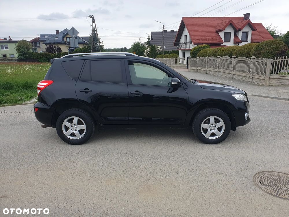Toyota RAV4 2.0 VVT-i Sol - 9