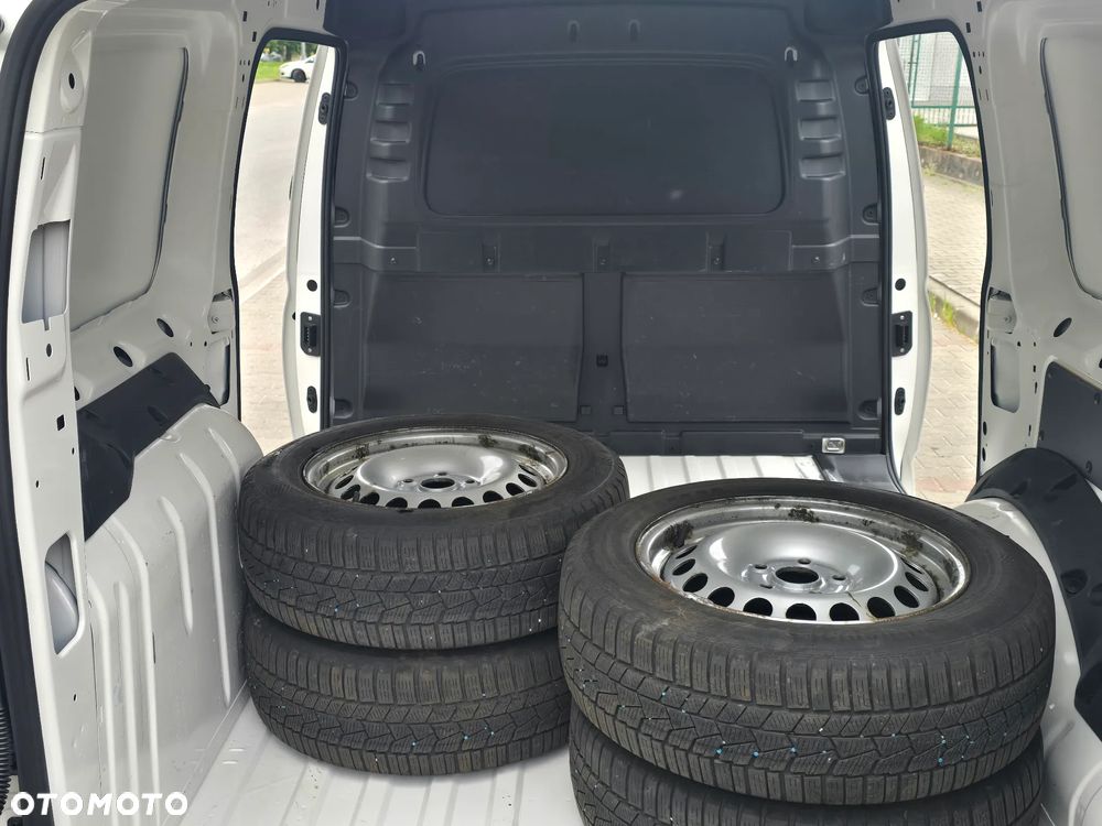 Volkswagen CADDY - 30