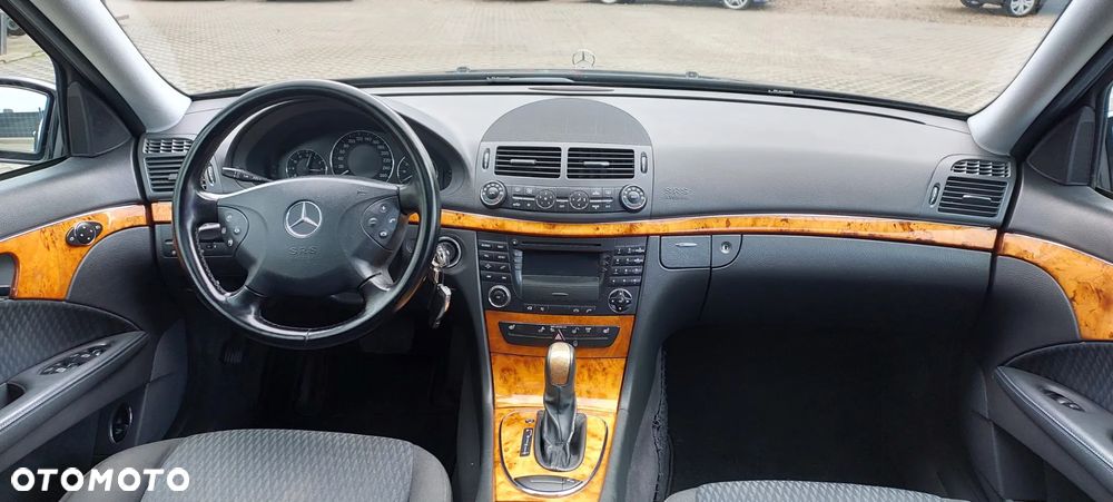 Mercedes-Benz Klasa E - 40