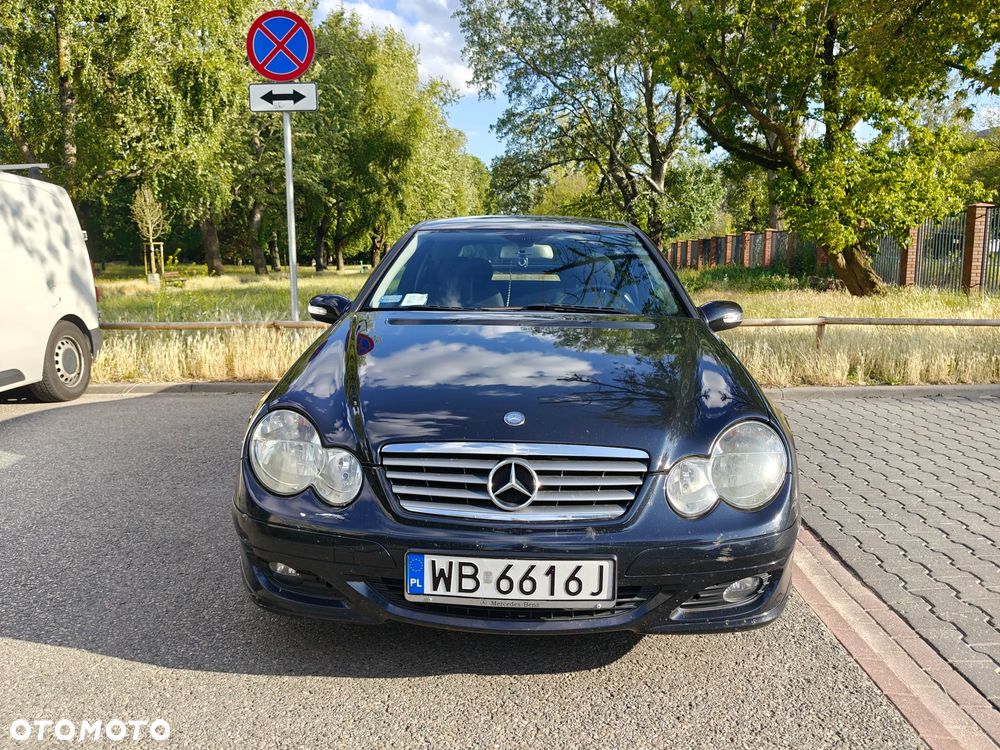 Mercedes-Benz Klasa C 200 CDI Automatik DPF Sport Edition - 4