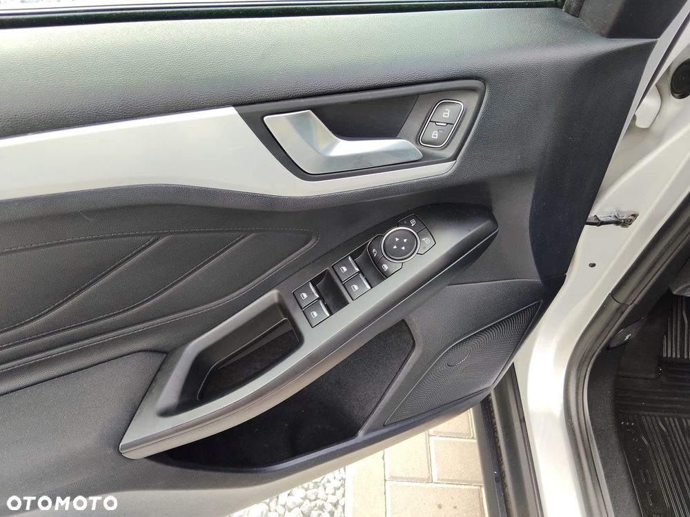 Ford Focus 1.5 EcoBlue STart-Stopp-System TITANIUM - 13