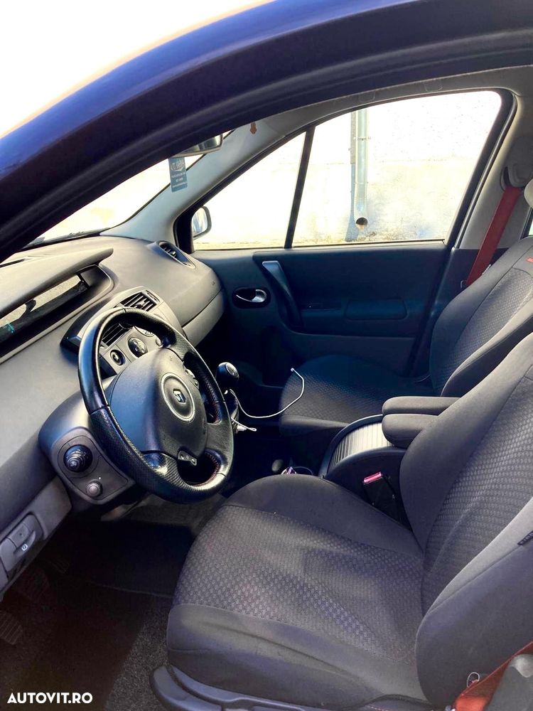 Renault Scenic 2.0 16V SL Conquest - 12