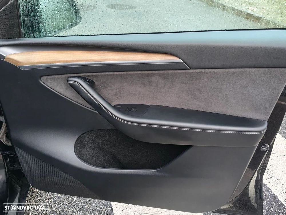 Tesla Model Y Tração Traseira - 6