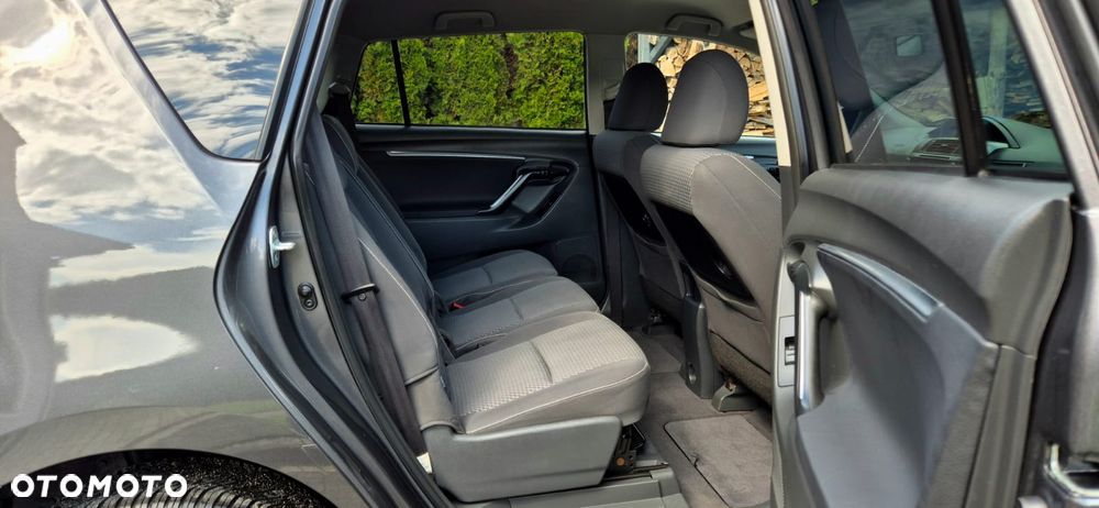 Toyota Verso 1.6 D-4D Premium 7os EU6 - 12