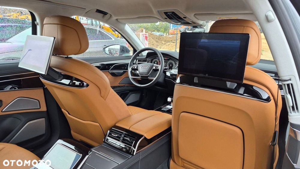 Audi A8 - 13