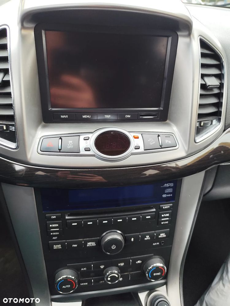 Chevrolet Captiva - 23