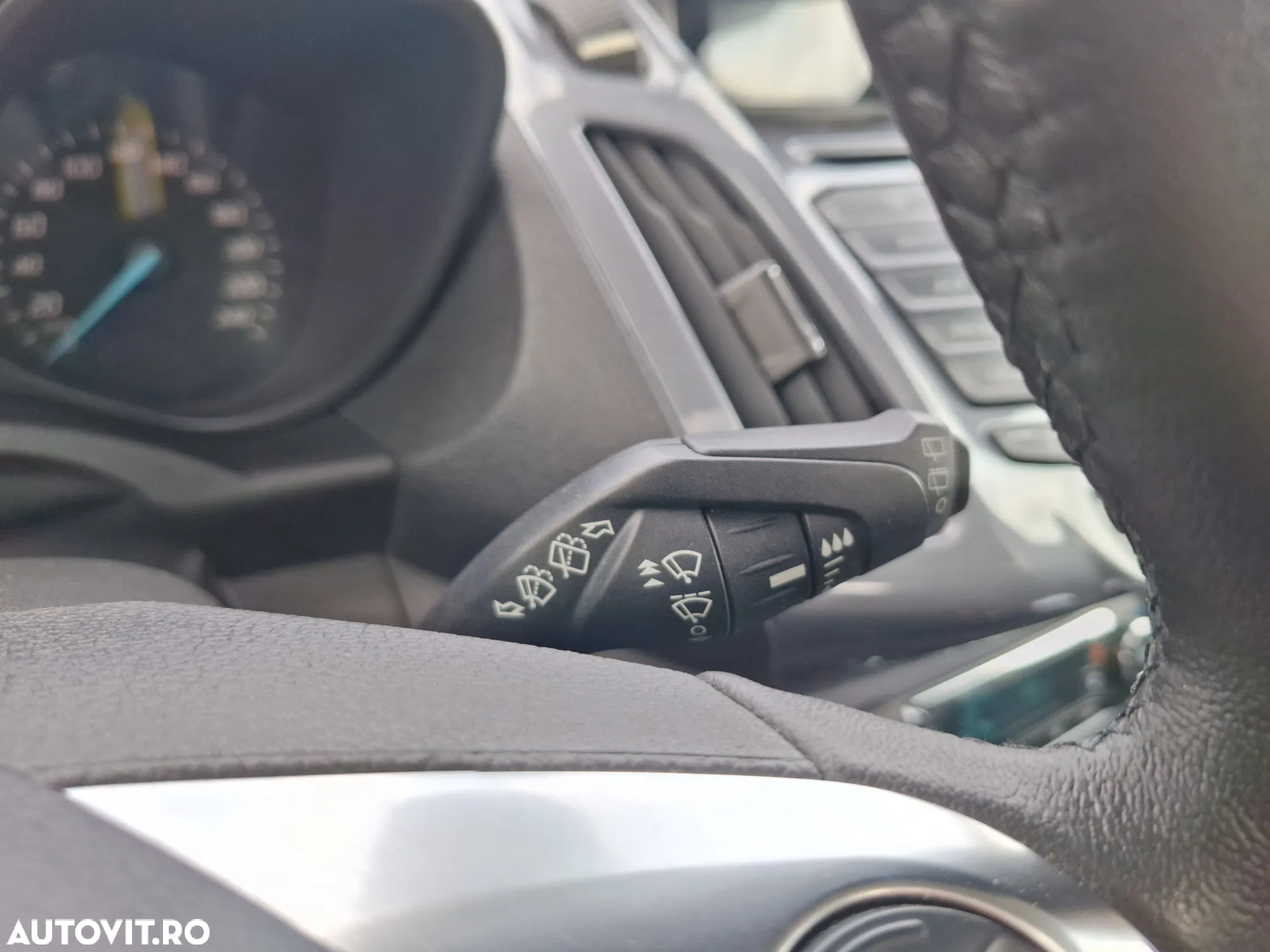 Ford Tourneo Connect - 22