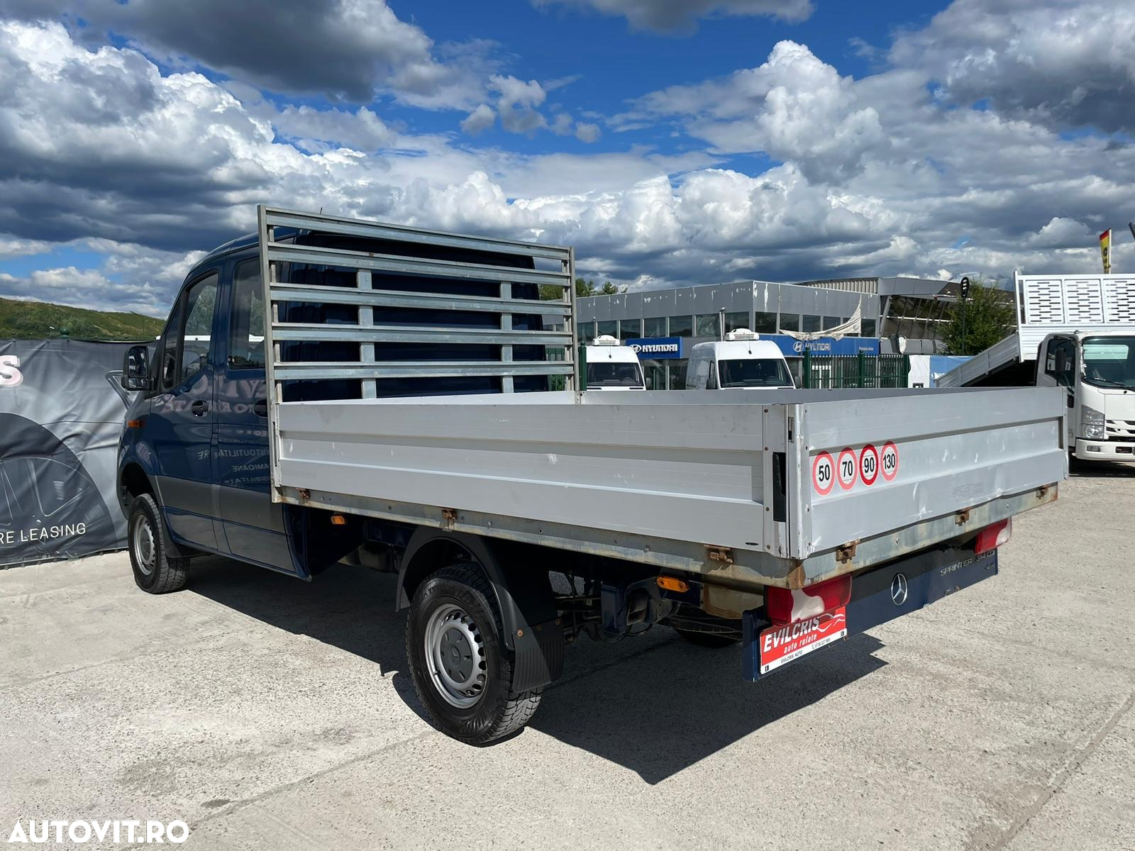 Mercedes-Benz Sprinter 4x4 DOKA - 11