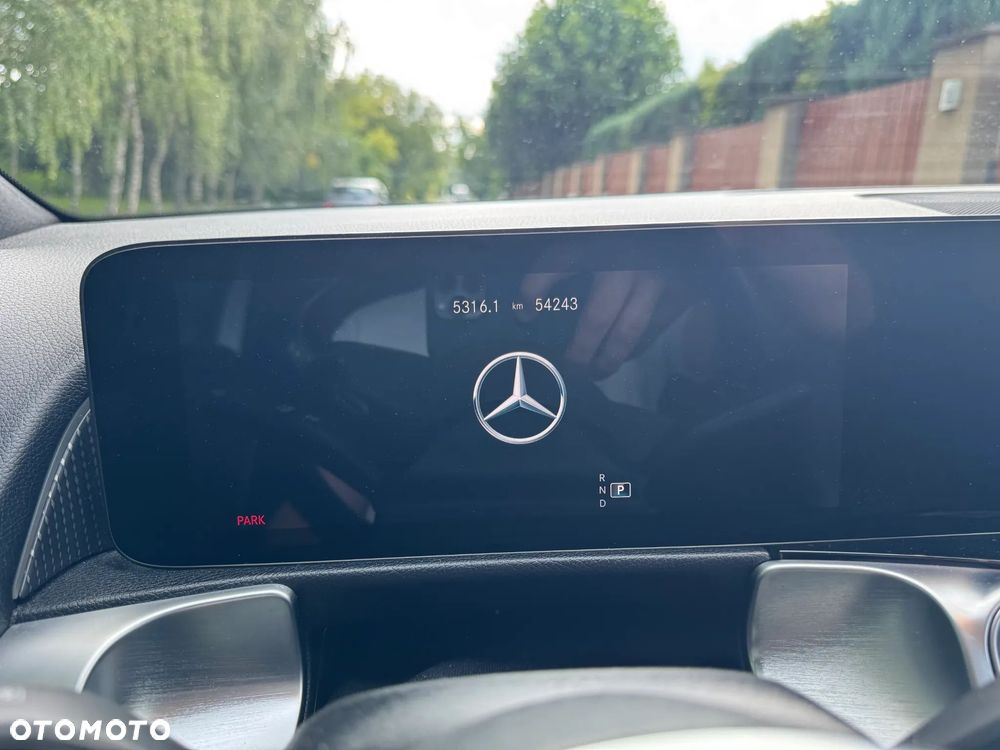 Mercedes-Benz GLB 250 4-Matic 8G-DCT - 8