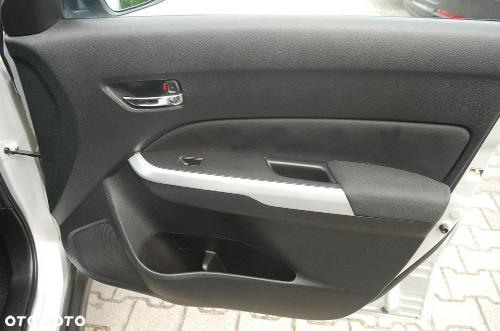 Suzuki Vitara - 27