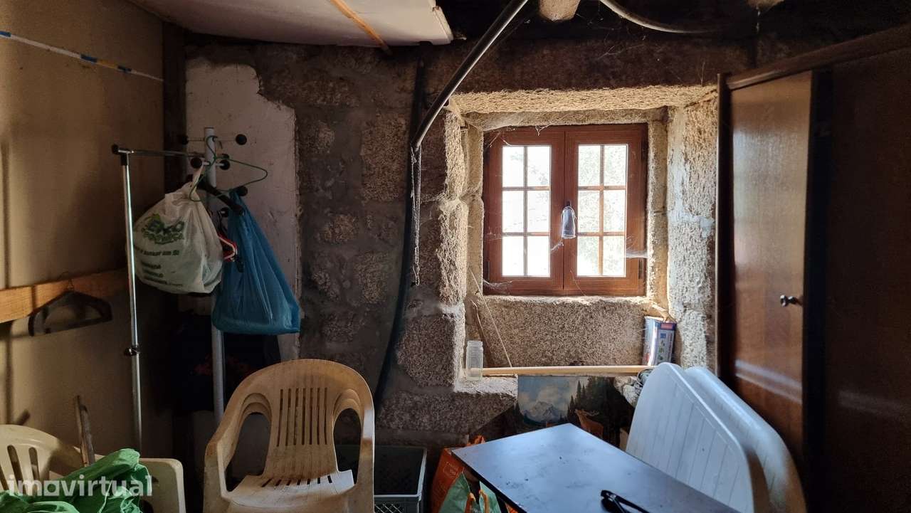 Moradia para Restaurar T2 Venda em Cantelães,Vieira do Minho - Grande imagem: 3/24