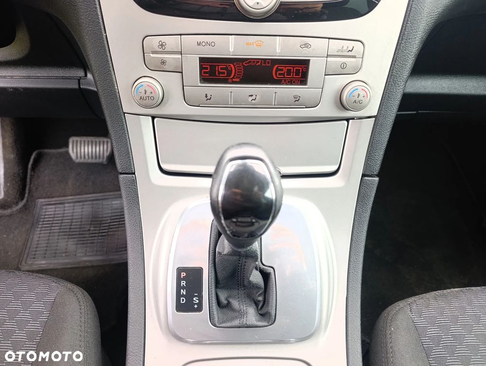 Ford Galaxy 2.0 TDCi DPF Titanium - 25