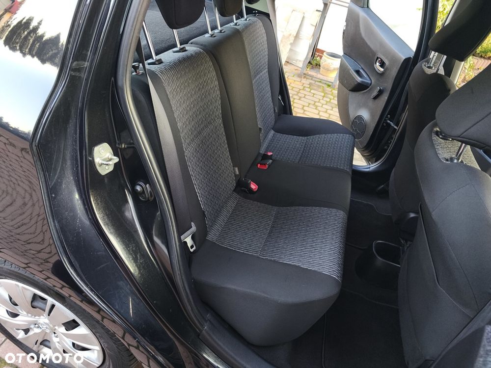 Toyota Yaris 1.33 VVT-i Executive - 19