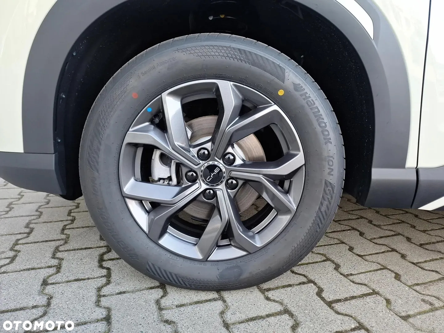 BYD Atto 2 45kWh Active - 10