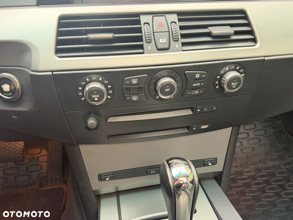 BMW Seria 5 525d - 8
