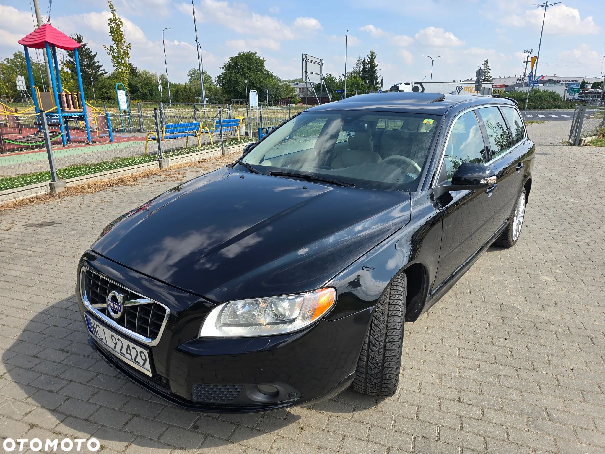 Volvo V70 2.0T Summum - 1