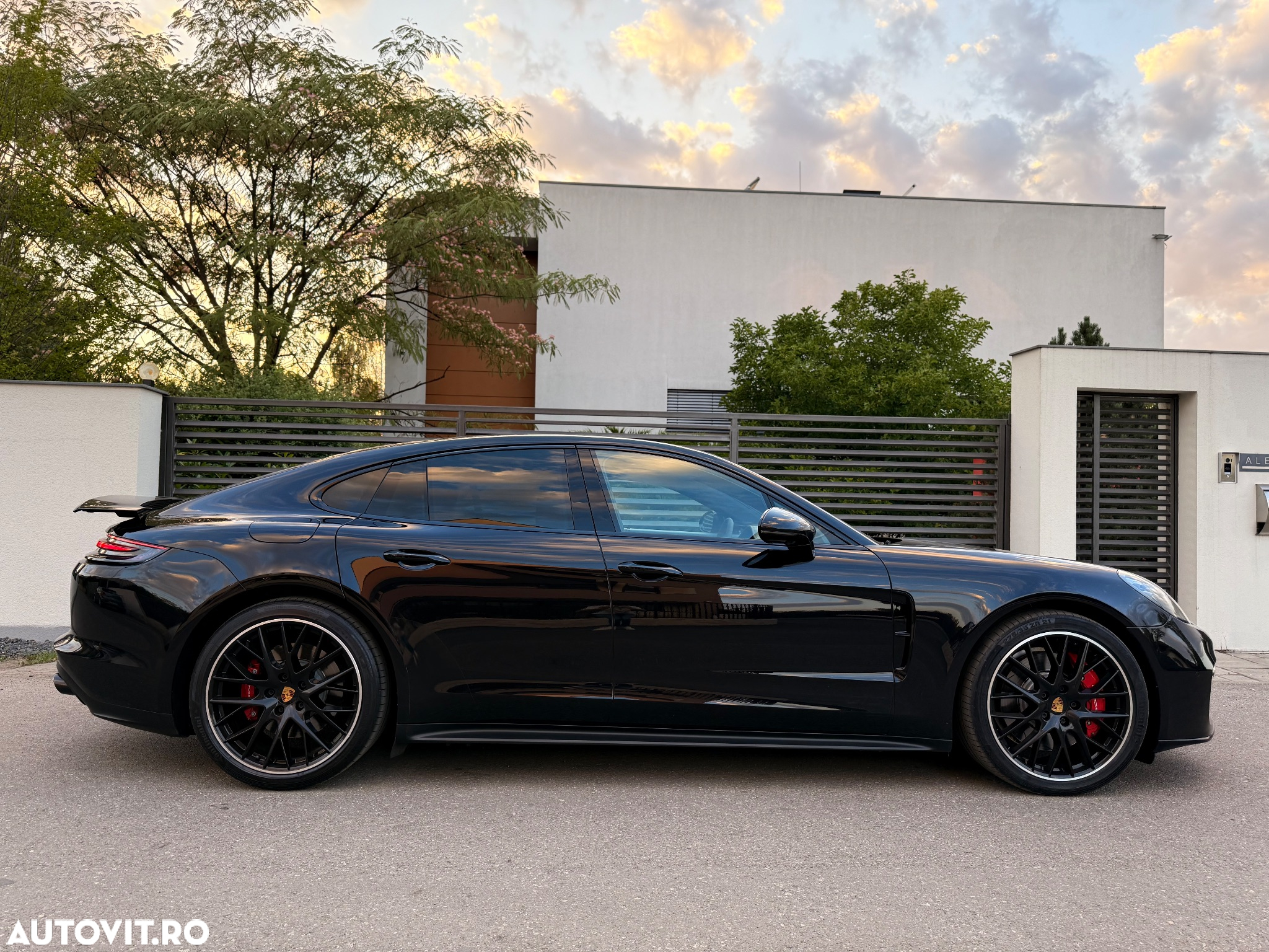 Porsche Panamera GTS - 11