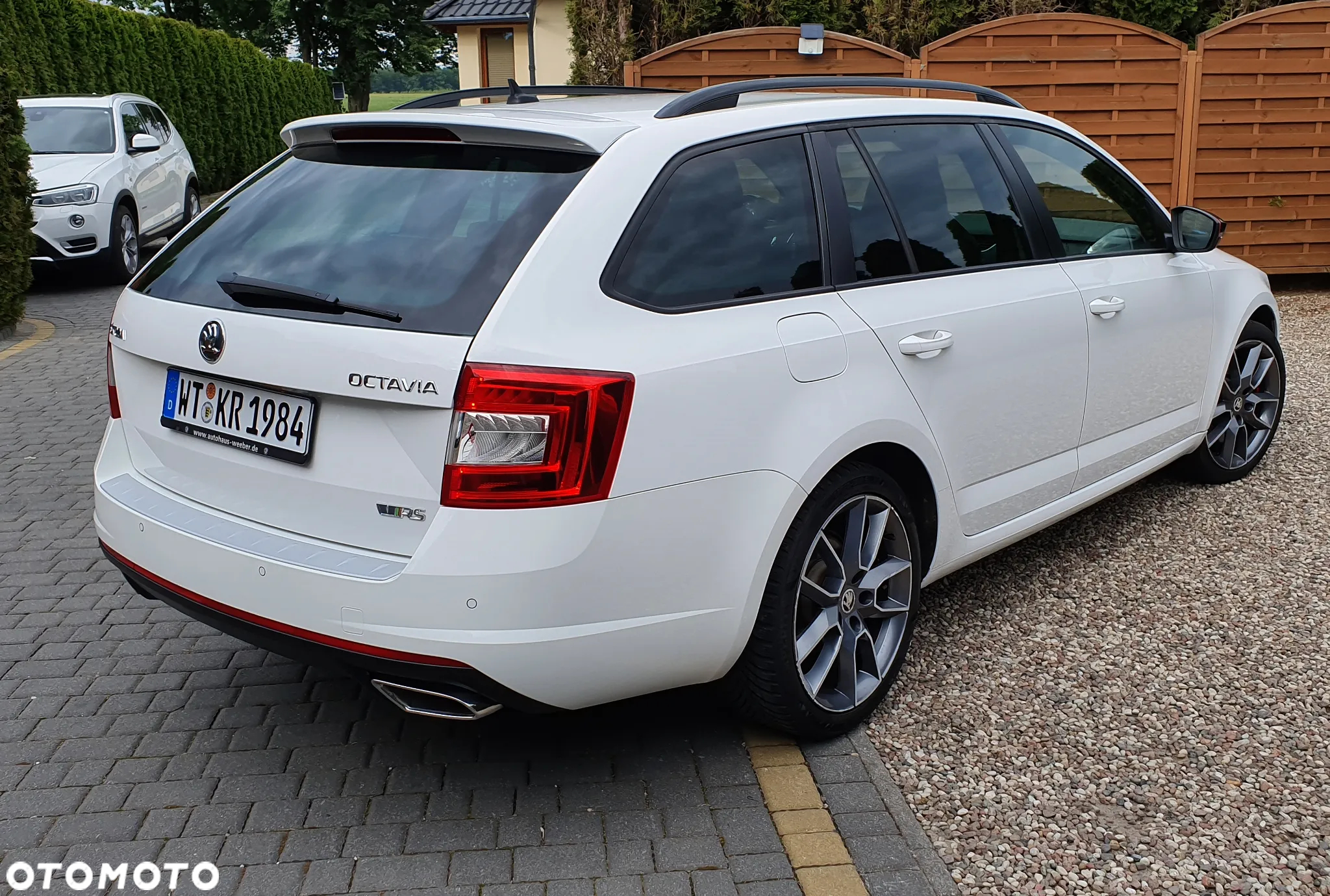 Skoda Octavia Combi 2.0 TDI RS - 13