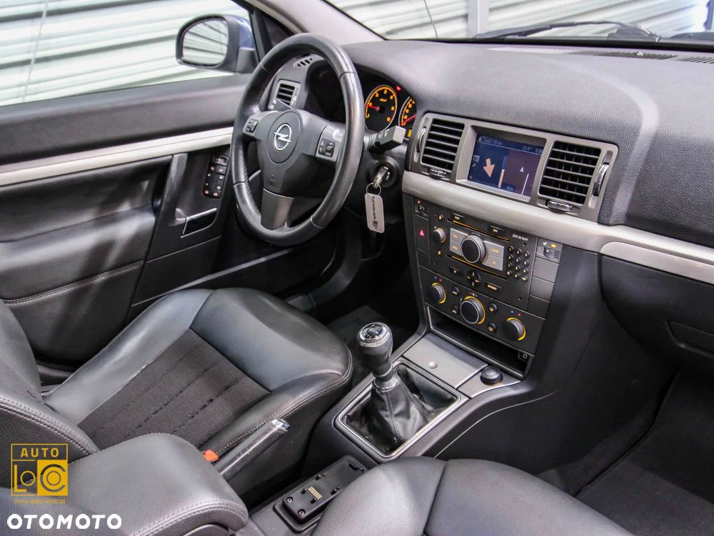 Opel Vectra 1.9 CDTI DPF Cosmo - 14