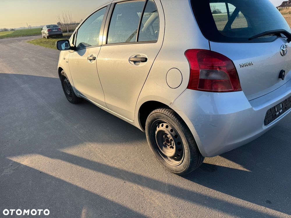 Toyota Yaris 1.3 VVT-i Luna - 13
