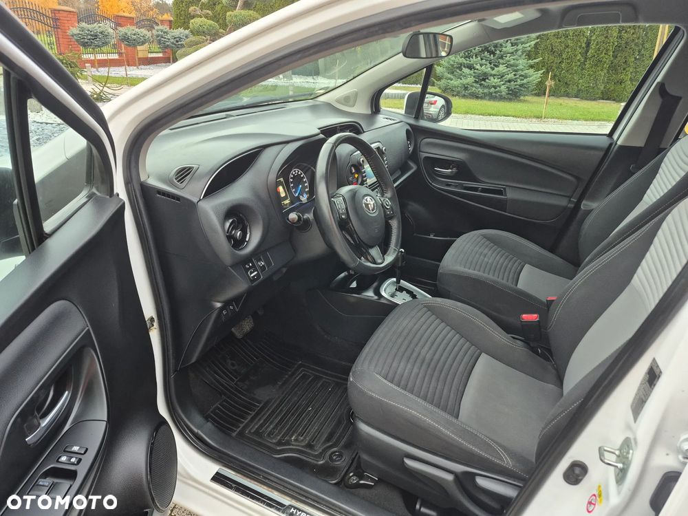 Toyota Yaris Hybrid 1.5 VVT-i Comfort - 17