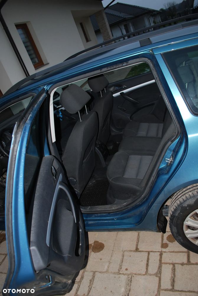 Skoda Octavia 1.6 Combi - 7