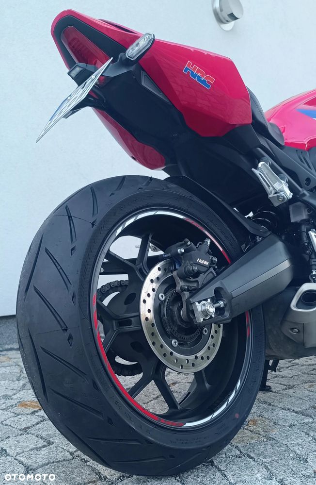 Honda CBR - 23