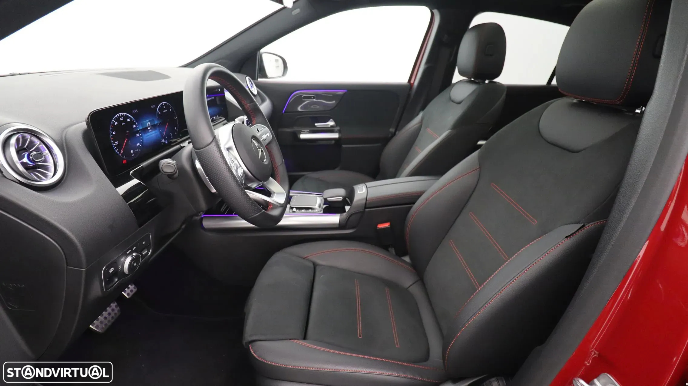 Mercedes-Benz GLA 180 d AMG Line - 12