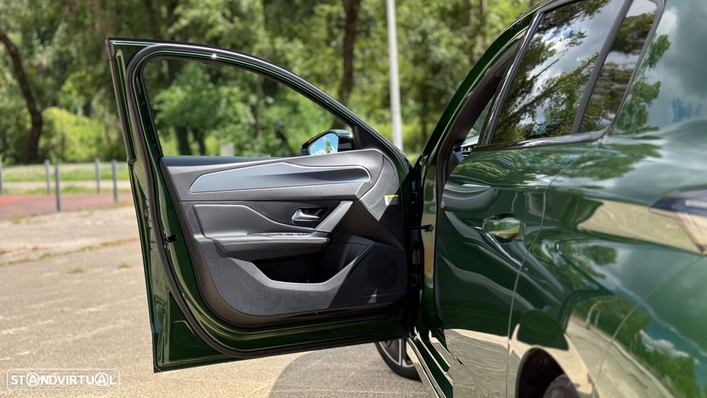 Peugeot e-308 156 GT - 15