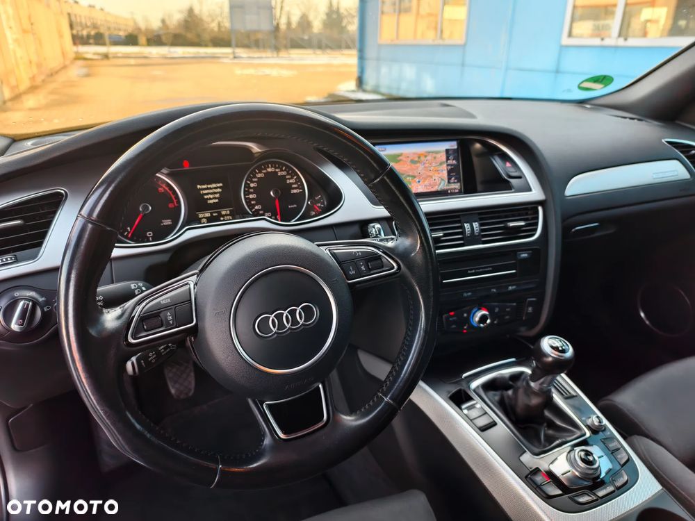 Audi A4 Avant 2.0 TDI quattro sport - 11