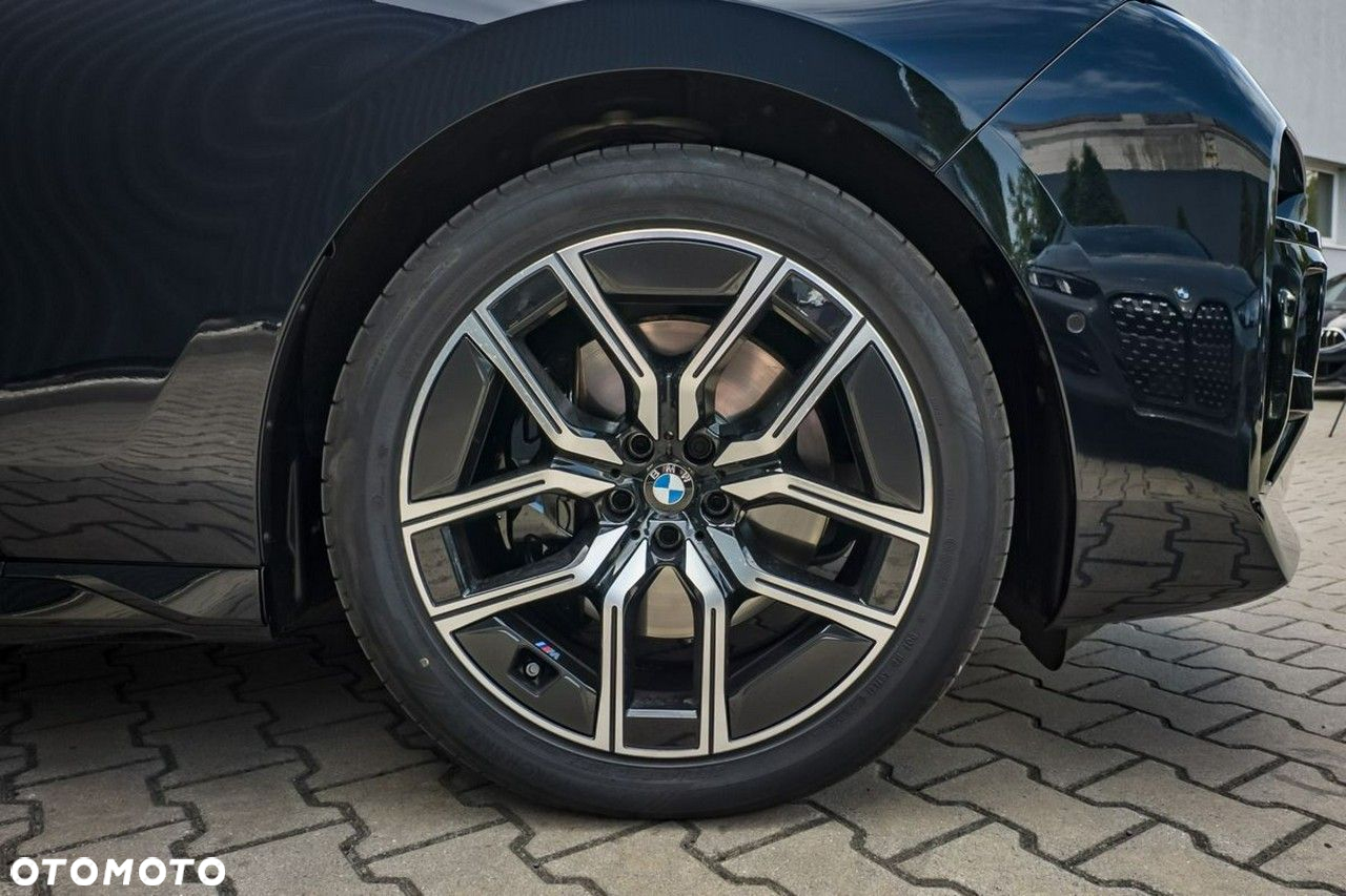 BMW Seria 7 - 12