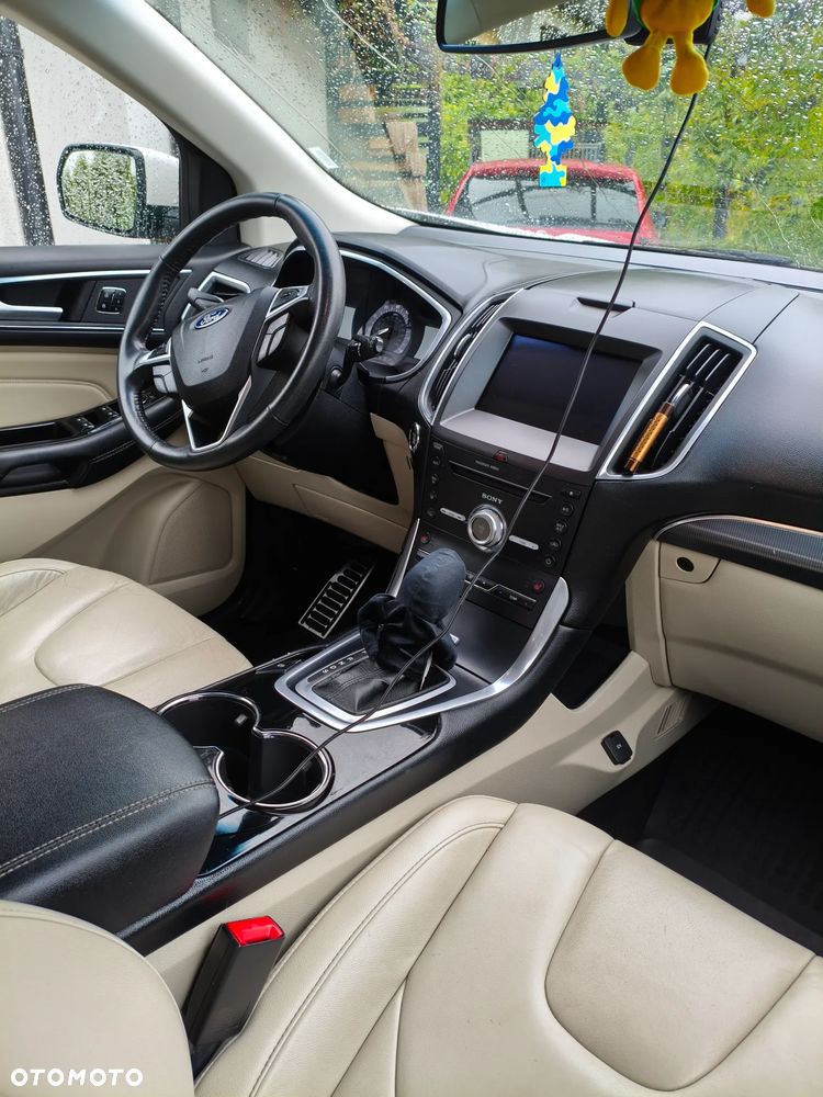 Ford Edge - 3