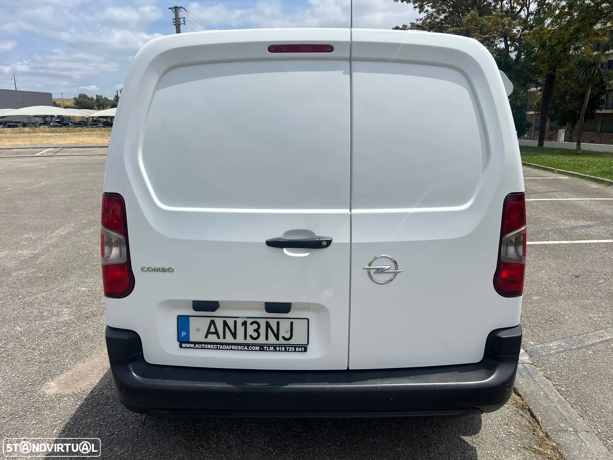 Opel COMBO 1.5 102cv 3 LUGARES - AC - IVA DEDUTÍVEL - 12