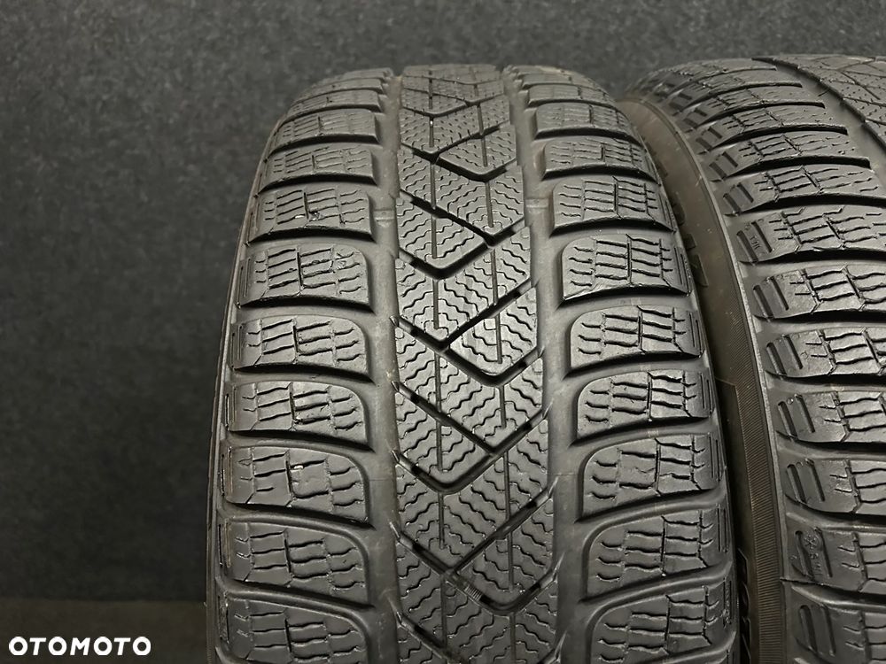Opony zimowe Pirelli SottoZero 3 SealinSide 215/55/17 94H 2szt. Ładne! - 2
