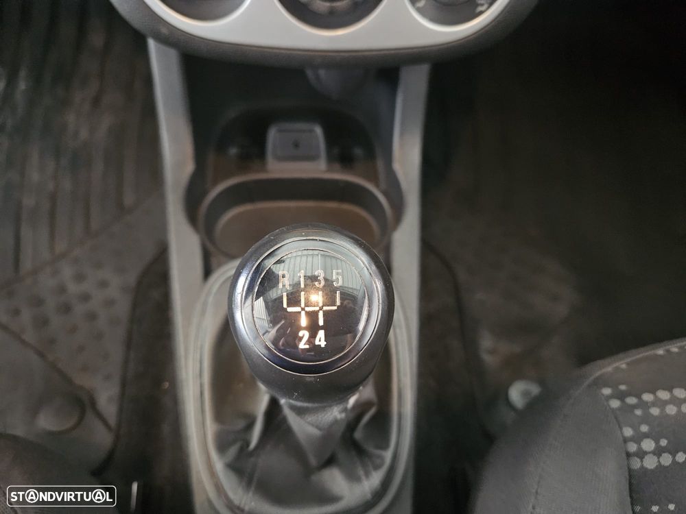 Opel CORSA D-VAN - 19