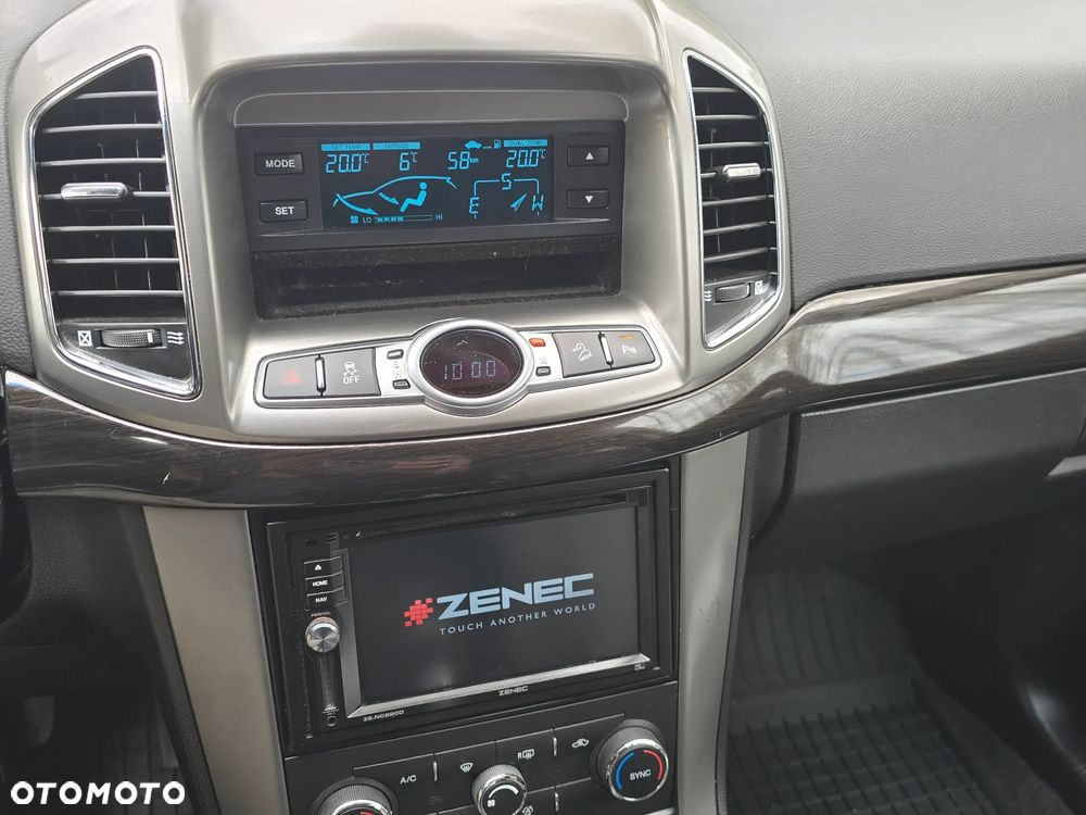 Chevrolet Captiva 2.4 AWD LT+ - 12