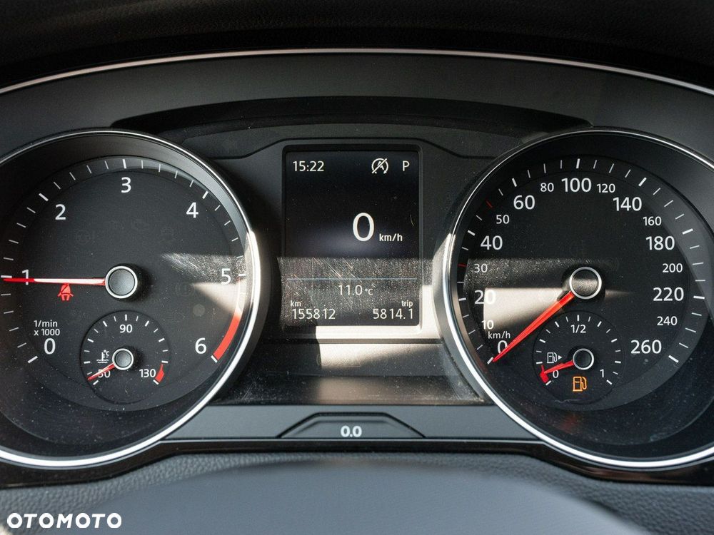 Volkswagen Passat - 13