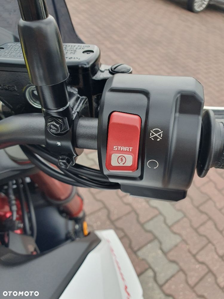 Honda Hornet - 17