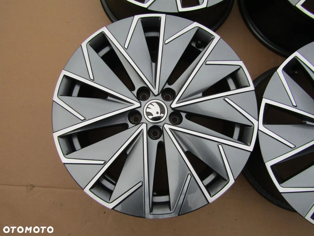 4x Felgi 17 Skoda Kamiq Scala Fabia Seat Ibiza IV VW Polo IV V IV Seat Arona T-Cross Taigo 6,5 j 5x100 ET 40 - 10