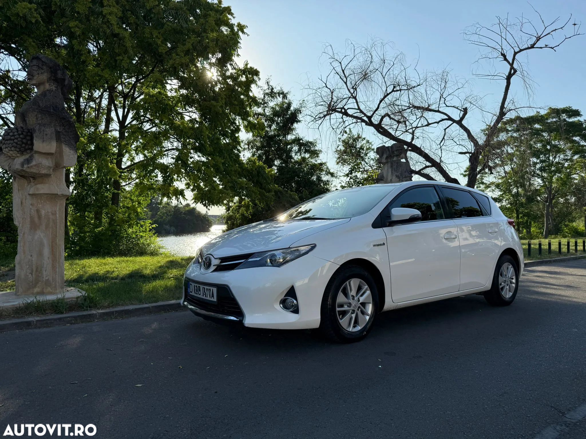 Toyota Auris - 1