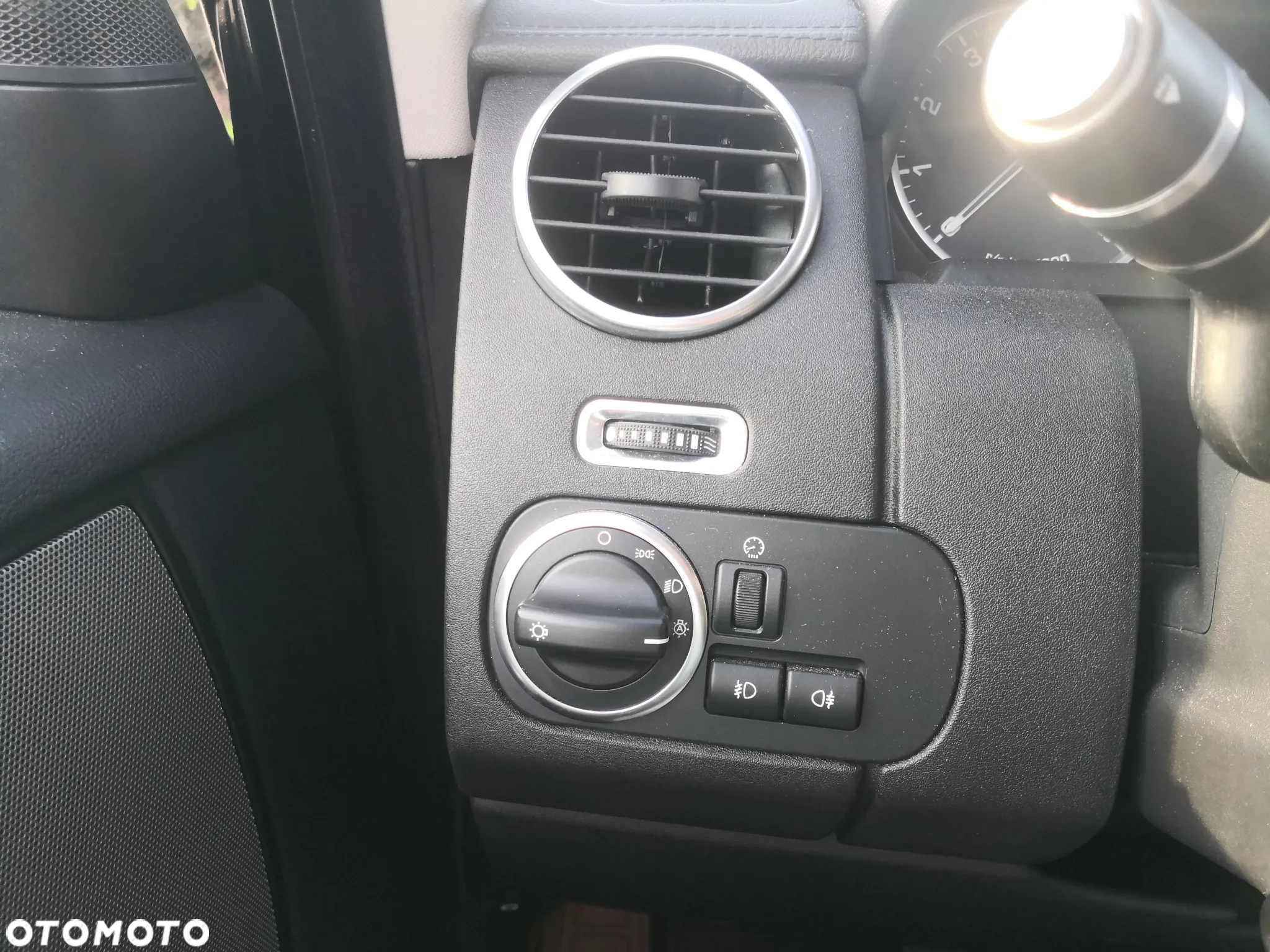Land Rover Discovery IV 5.0 V8 HSE - 19
