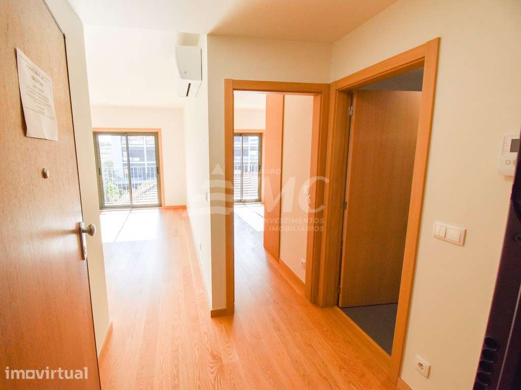 Apartamento T1 próximo ao Pólo Universitário - Grande imagem: 2/26