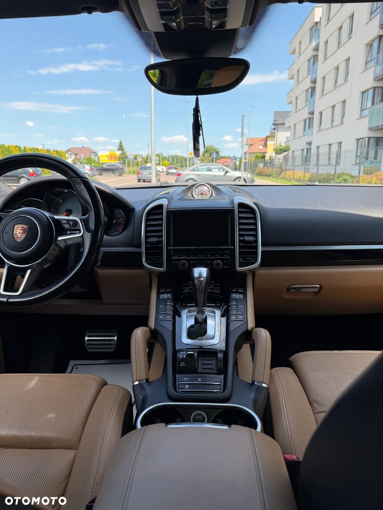 Porsche Cayenne S - 12
