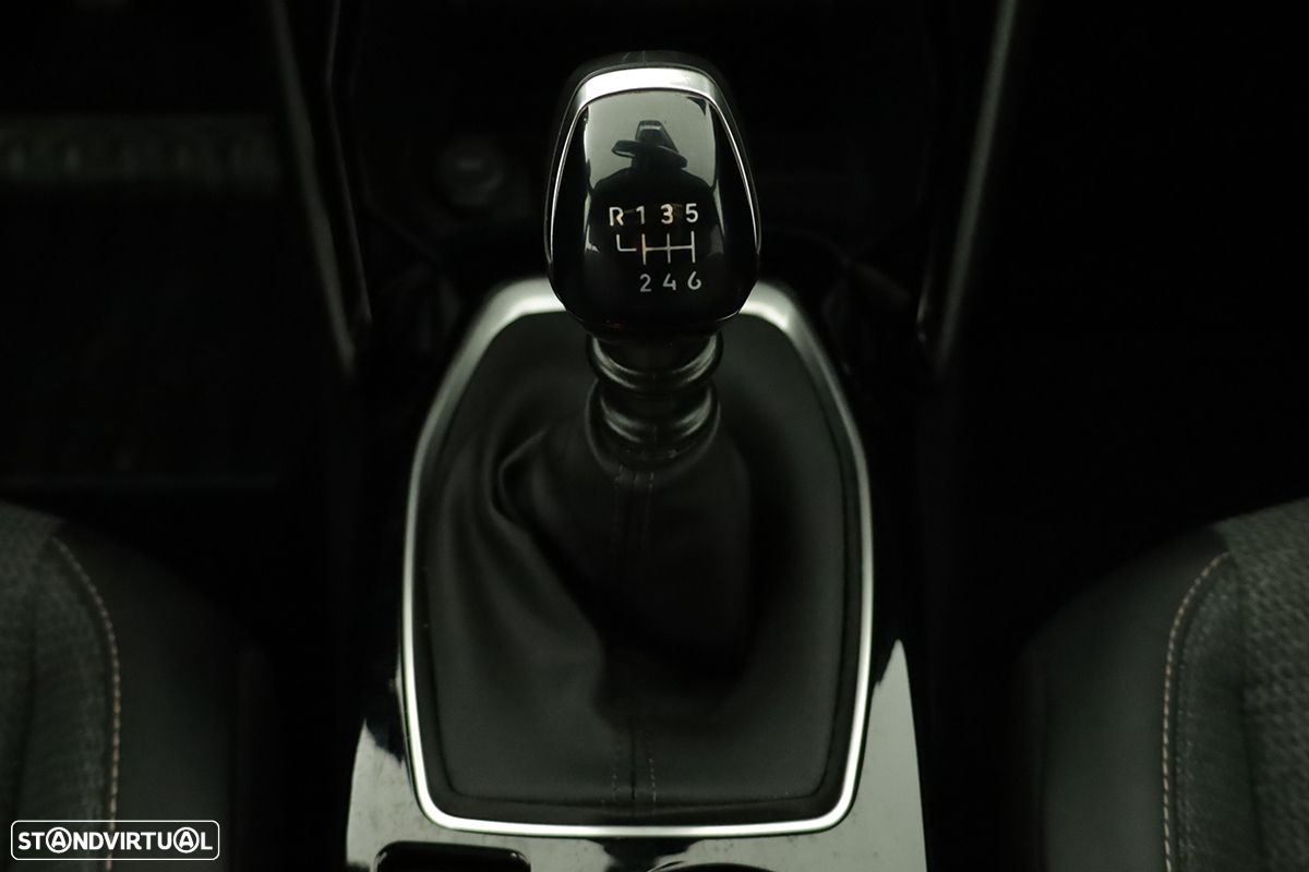 Peugeot 2008 1.2 PureTech Allure - 15